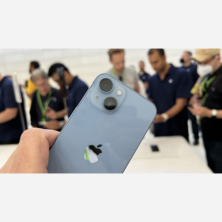 گوشی موبایل اپل مدل iPhone 14 CH دو سیم کارت ظرفیت 128 گیگابایت و رم 6 گیگابایت،ریجستری شده و به همراه کد فعالسازی