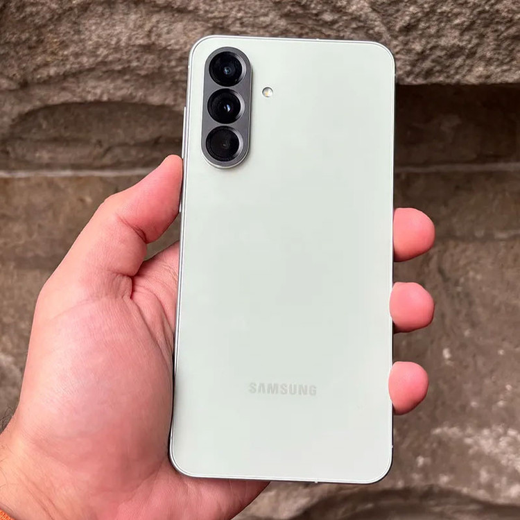 گوشی موبایل سامسونگ مدل Galaxy A56 دو سیم کارت ظرفیت 128 گیگابایت و رم 8 گیگابایت - ویتنام - ریجستری شده و به همراه کد فعالسازی